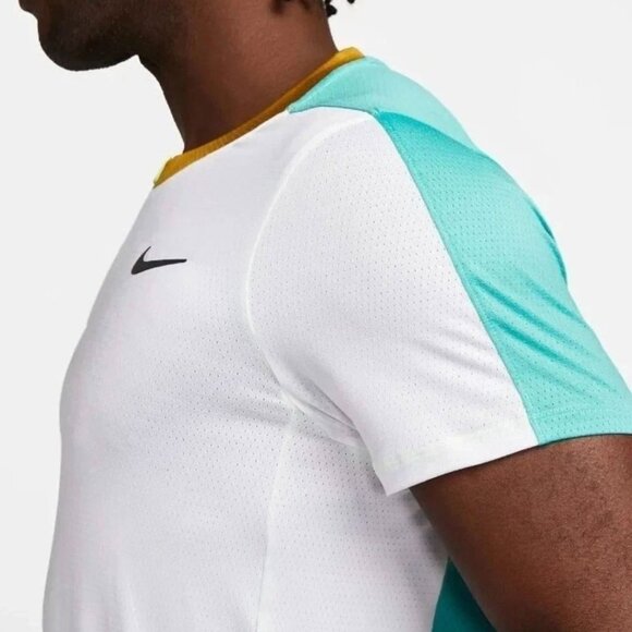 Nike Court Dri FIT Advantage Tennis Shirt Slim Fit - Picture 3 of 4
